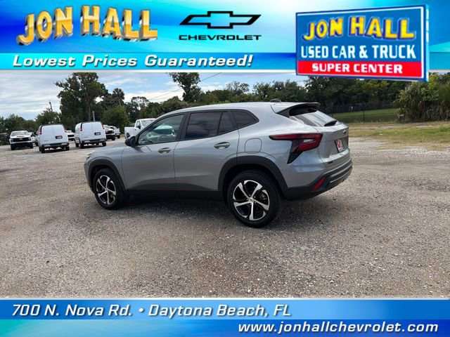 Used 2025 Chevrolet Trax RS w/ Driver Confidence Package FWD image 6