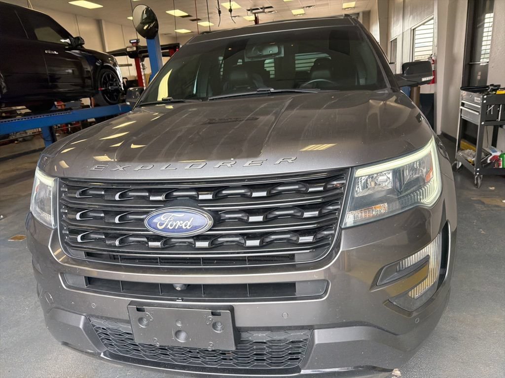 Used 2016 Ford Explorer Sport w/ Equipment Group 401A AWD/4WD image 5