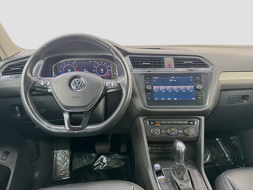 Used 2019 Volkswagen Tiguan SEL AWD/4WD image 29