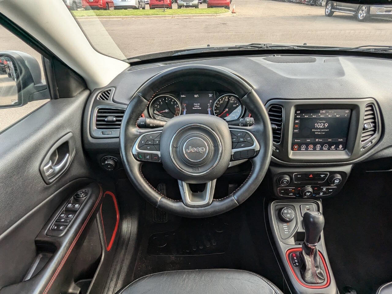 Used 2018 Jeep Compass Trailhawk w/ Leather Interior Group AWD/4WD image 16