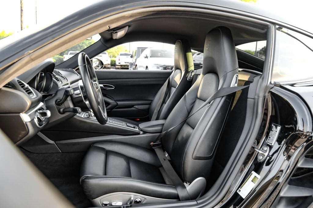 Used 2021 Porsche 718 Cayman w/ Premium Package image 41