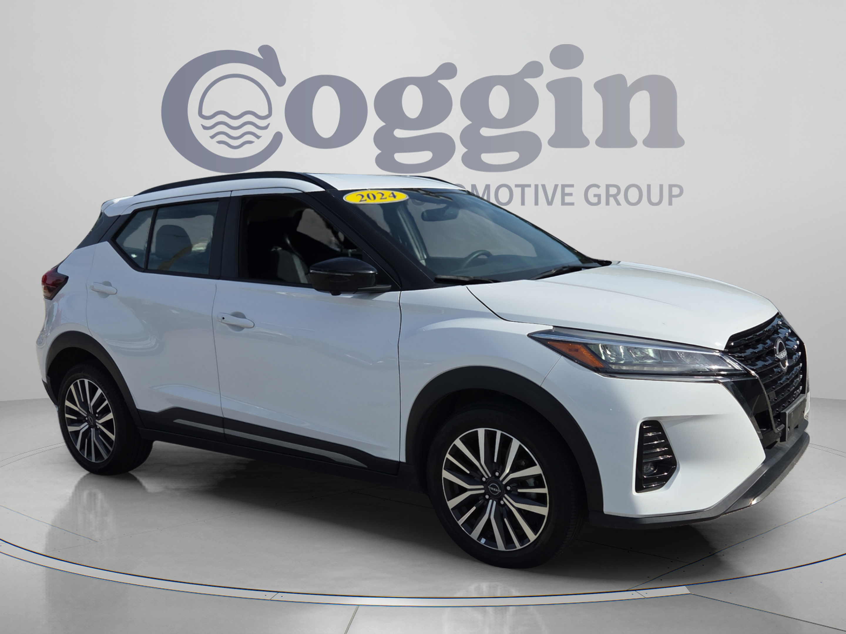 Used 2024 Nissan Kicks SR FWD image 7