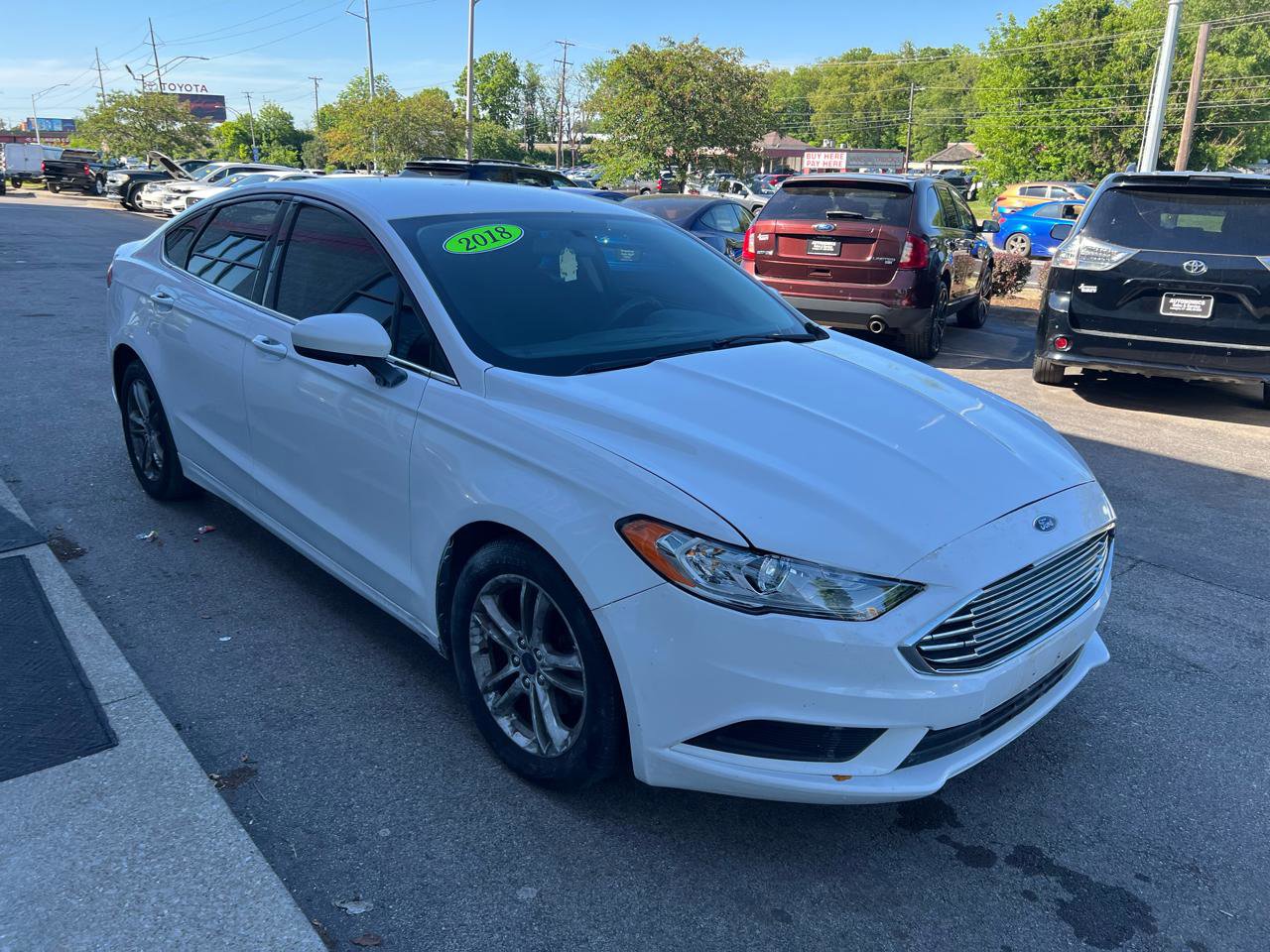 Used 2018 Ford Fusion SE FWD image 7