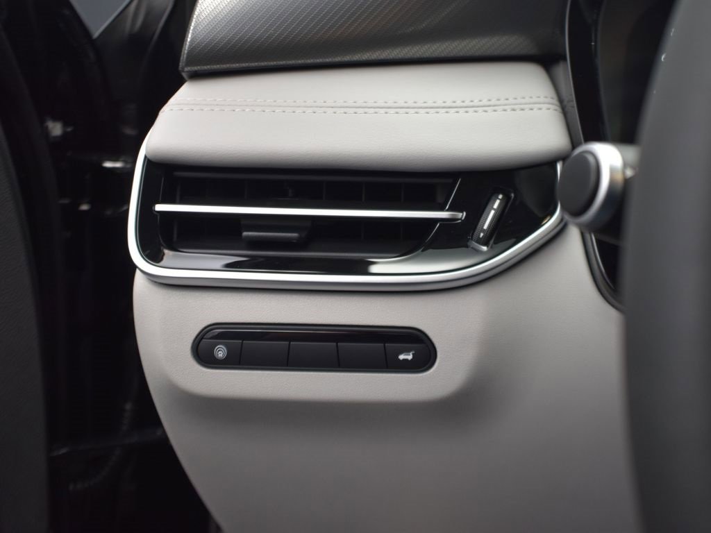 New 2026 INFINITI QX60 Pure w/ Cargo Package image 32