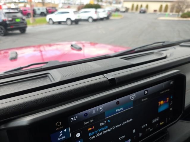 Used 2024 Jeep Gladiator Sport image 22