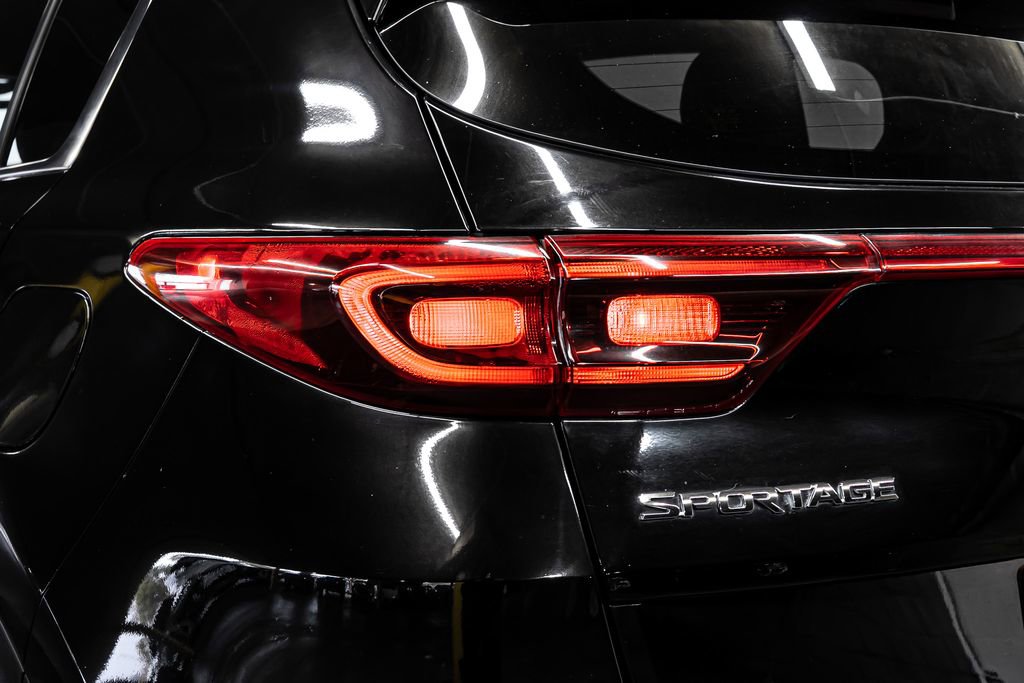 Used 2021 Kia Sportage LX image 14