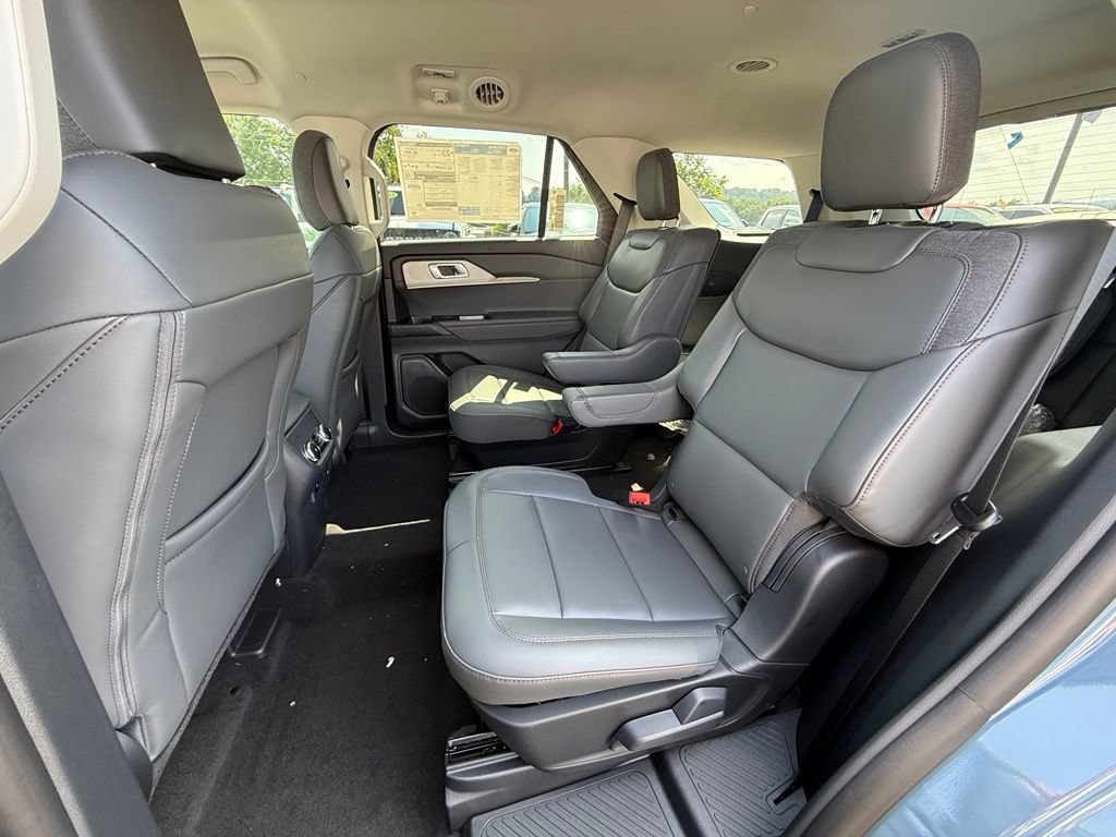 New 2026 Ford Explorer Active w/ Active Comfort Package AWD/4WD image 17
