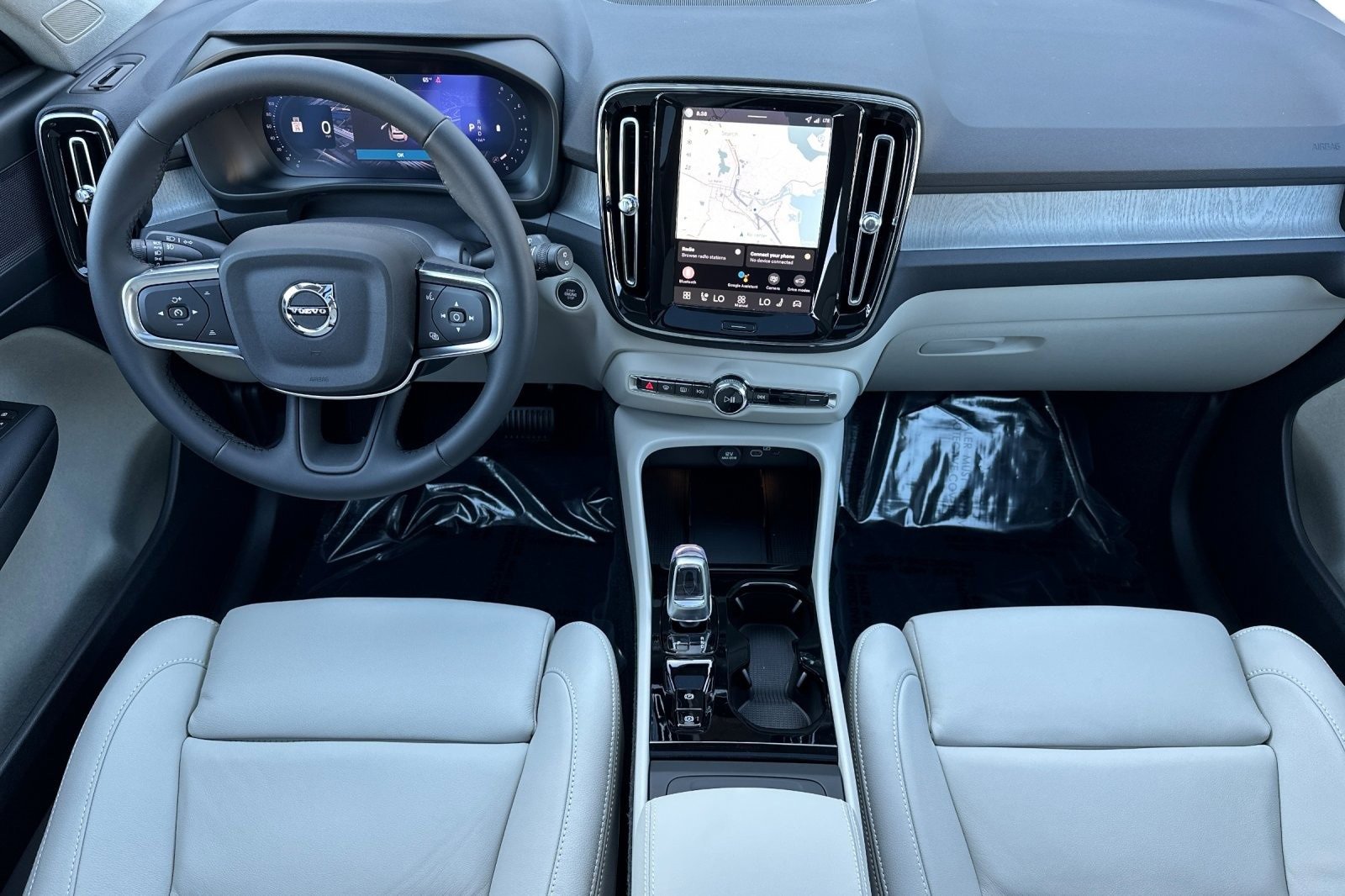 New 2026 Volvo XC40 B5 Plus w/ Protection Package Premier image 3