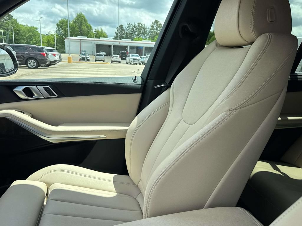 Used 2022 BMW X5 sDrive40i w/ Premium Package RWD image 22