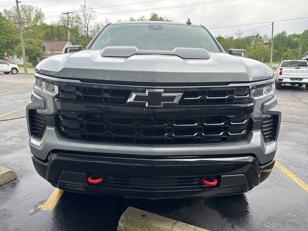 Used 2023 Chevrolet Silverado 1500 LT Trail Boss w/ Convenience Package II AWD/4WD image 2
