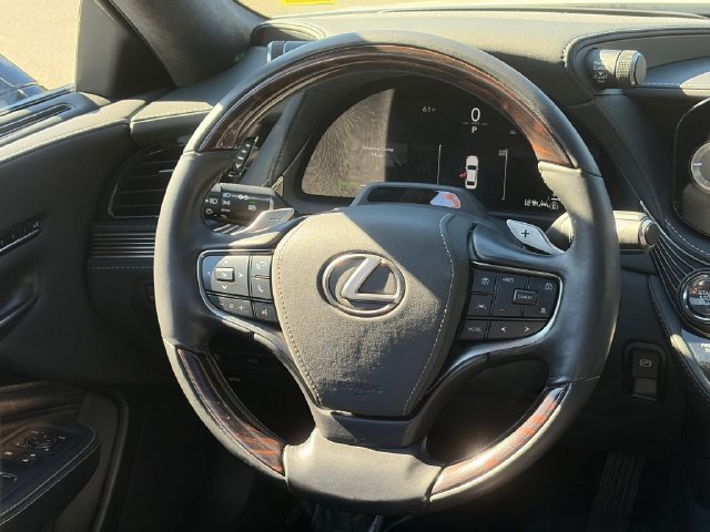 Used 2024 Lexus LS 500 AWD w/ Luxury Package image 15
