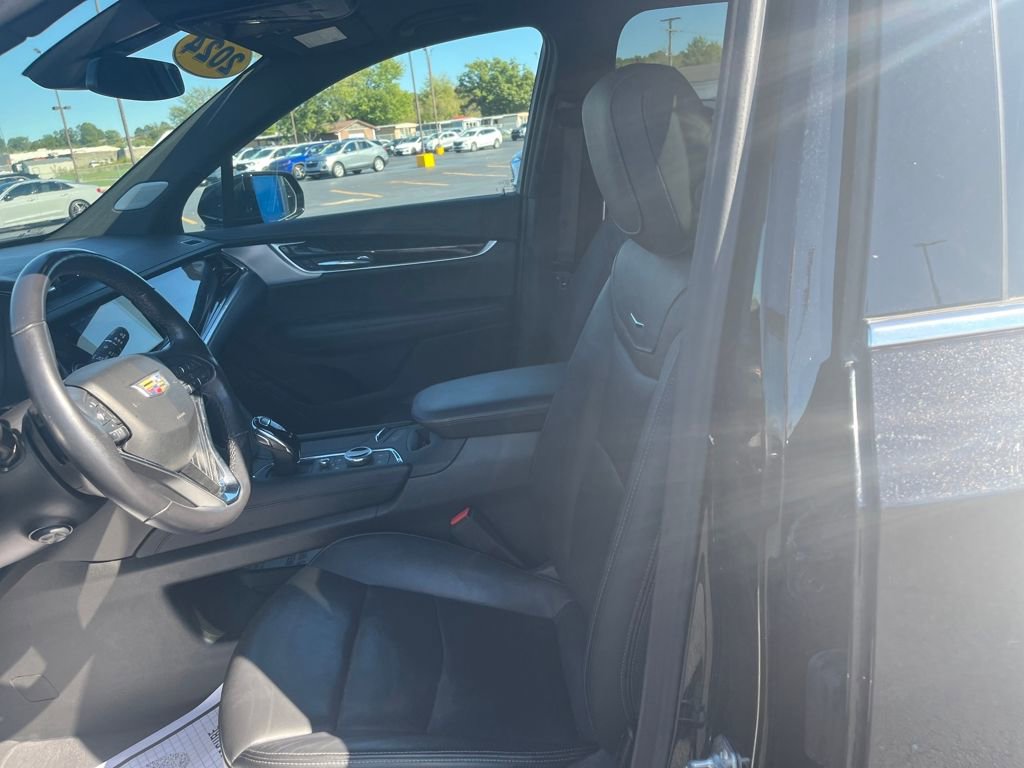 Used 2024 Cadillac XT6 Premium Luxury image 19