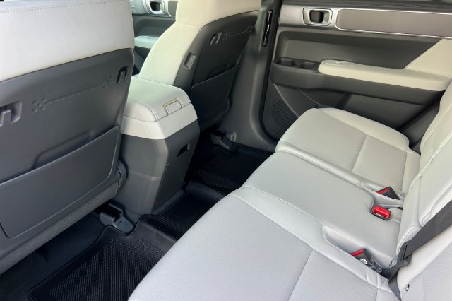 New 2027 Hyundai Santa Fe SE AWD/4WD image 11