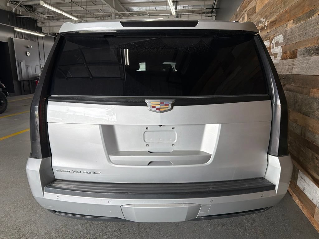 Used 2016 Cadillac Escalade ESV Premium AWD/4WD image 12