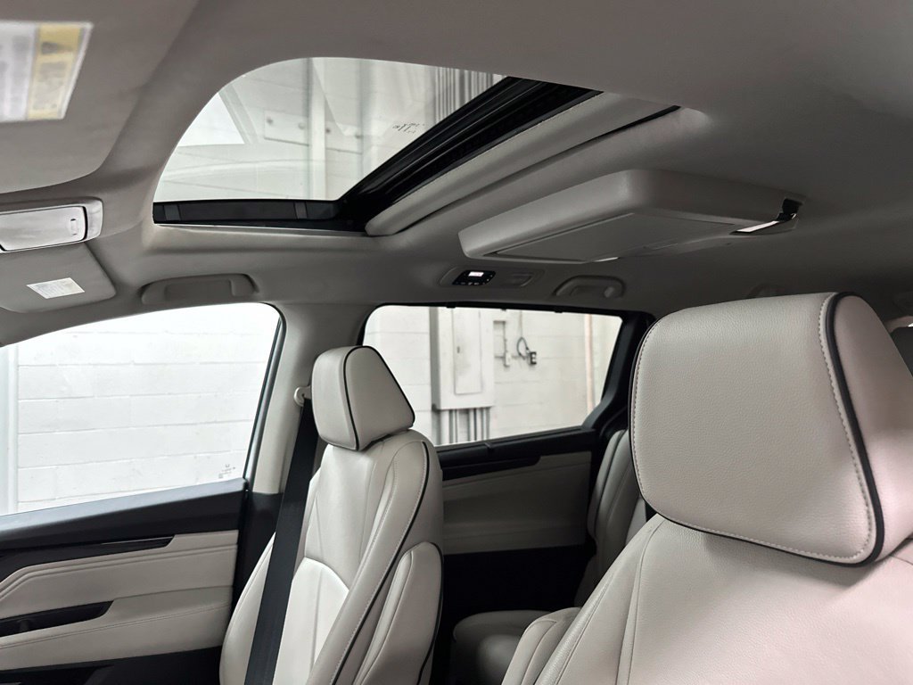 Used 2025 Honda Odyssey Touring image 37