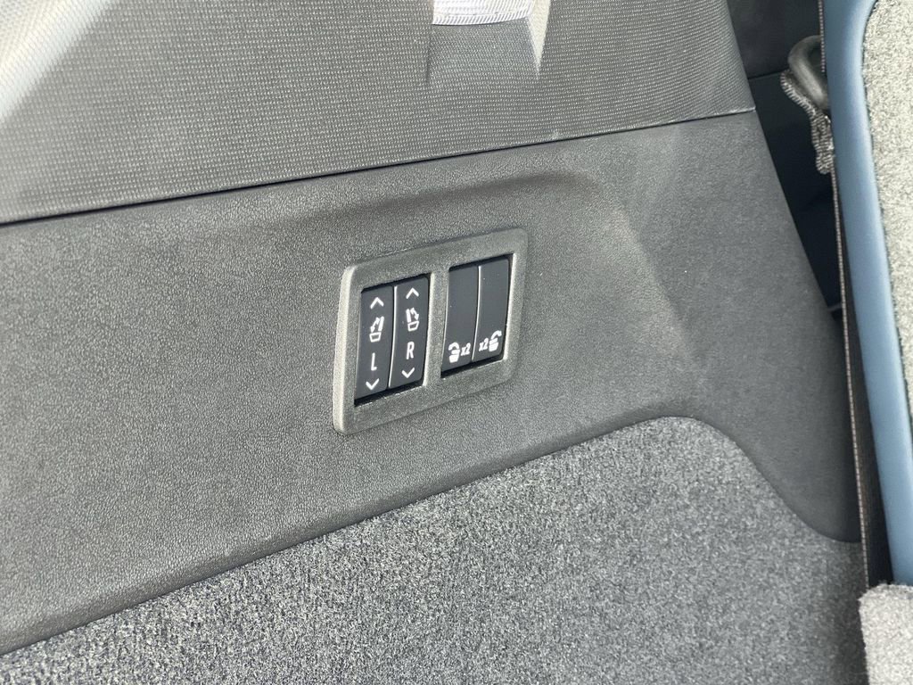 New 2026 Cadillac Escalade IQ Sport 2 image 32