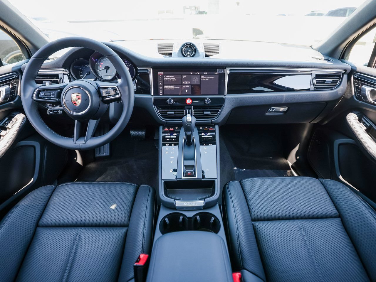 Certified 2026 Porsche Macan S AWD/4WD image 24