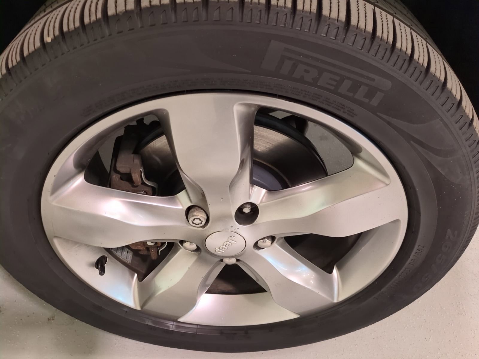 Used 2012 Jeep Grand Cherokee Overland image 20