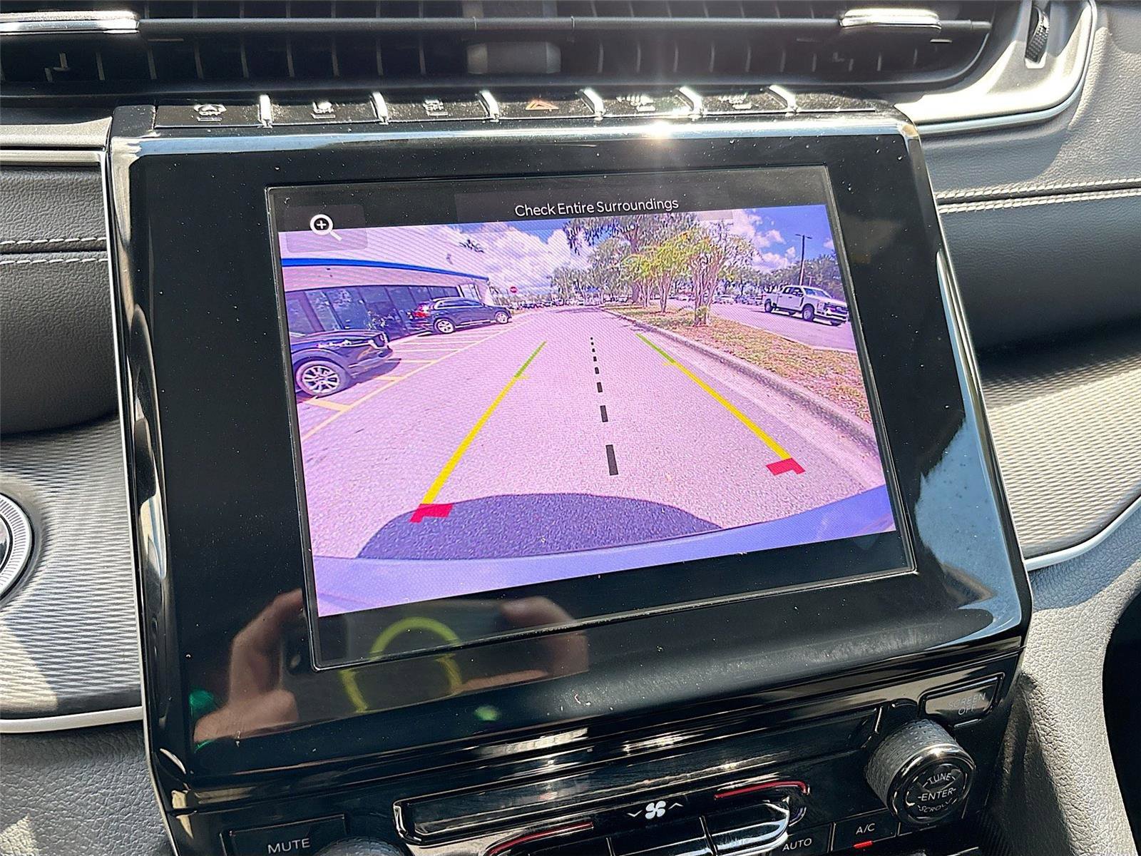 Used 2024 Jeep Grand Cherokee L Laredo image 15