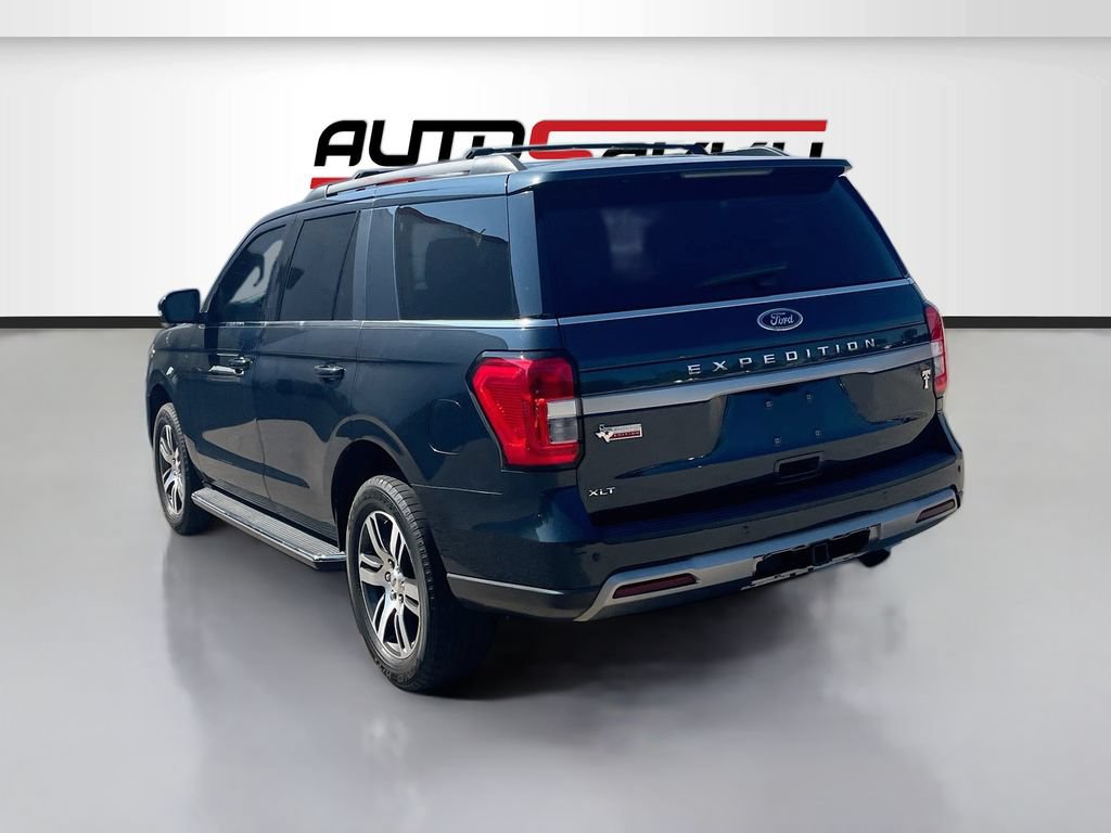 Used 2022 Ford Expedition XLT RWD image 5