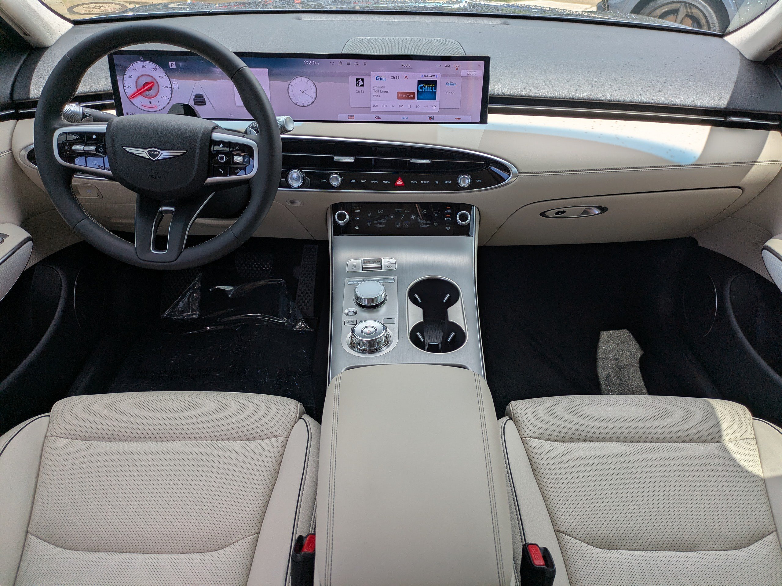 Certified 2026 Genesis GV70 2.5T Advanced AWD/4WD image 14