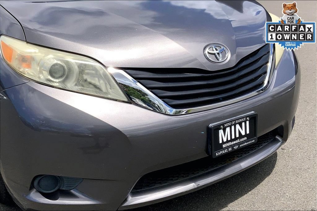 Used 2014 Toyota Sienna LE FWD image 27