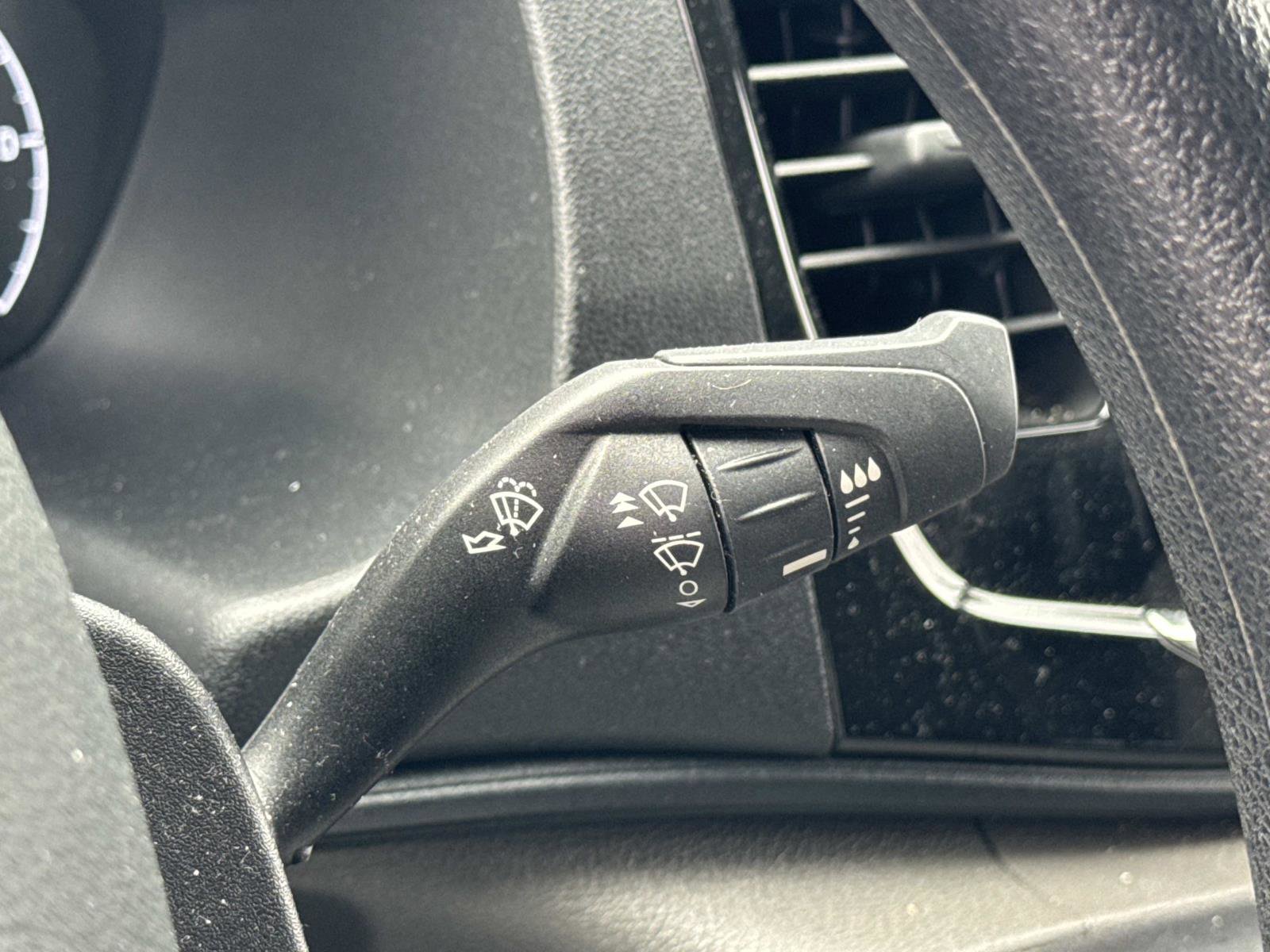 Used 2024 Ford Transit 350 XLT image 10