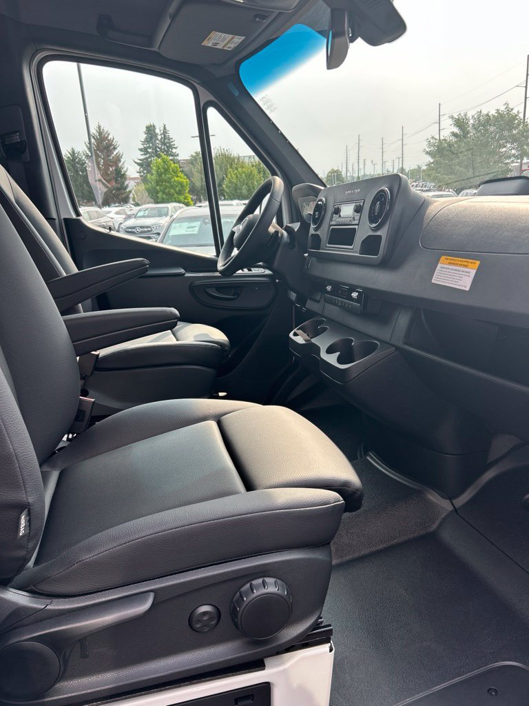 New 2026 Mercedes-Benz Sprinter 2500 image 9
