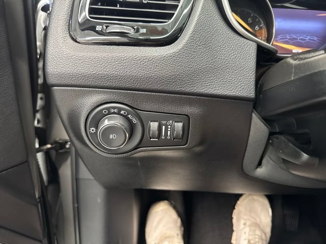 Used 2020 Jeep Compass Limited AWD/4WD image 36