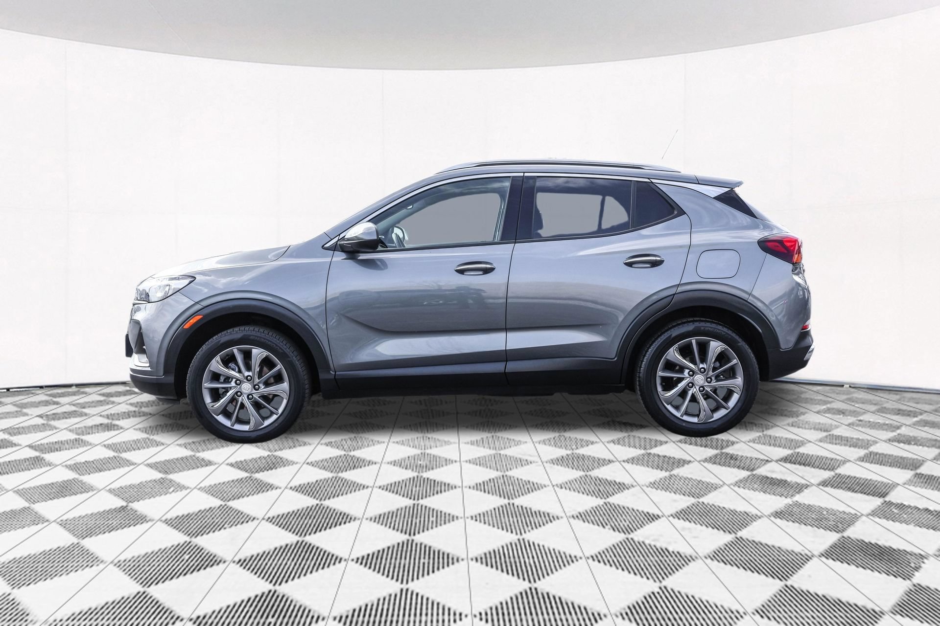 Used 2021 Buick Encore GX Essence w/ Experience Buick Package AWD/4WD image 22
