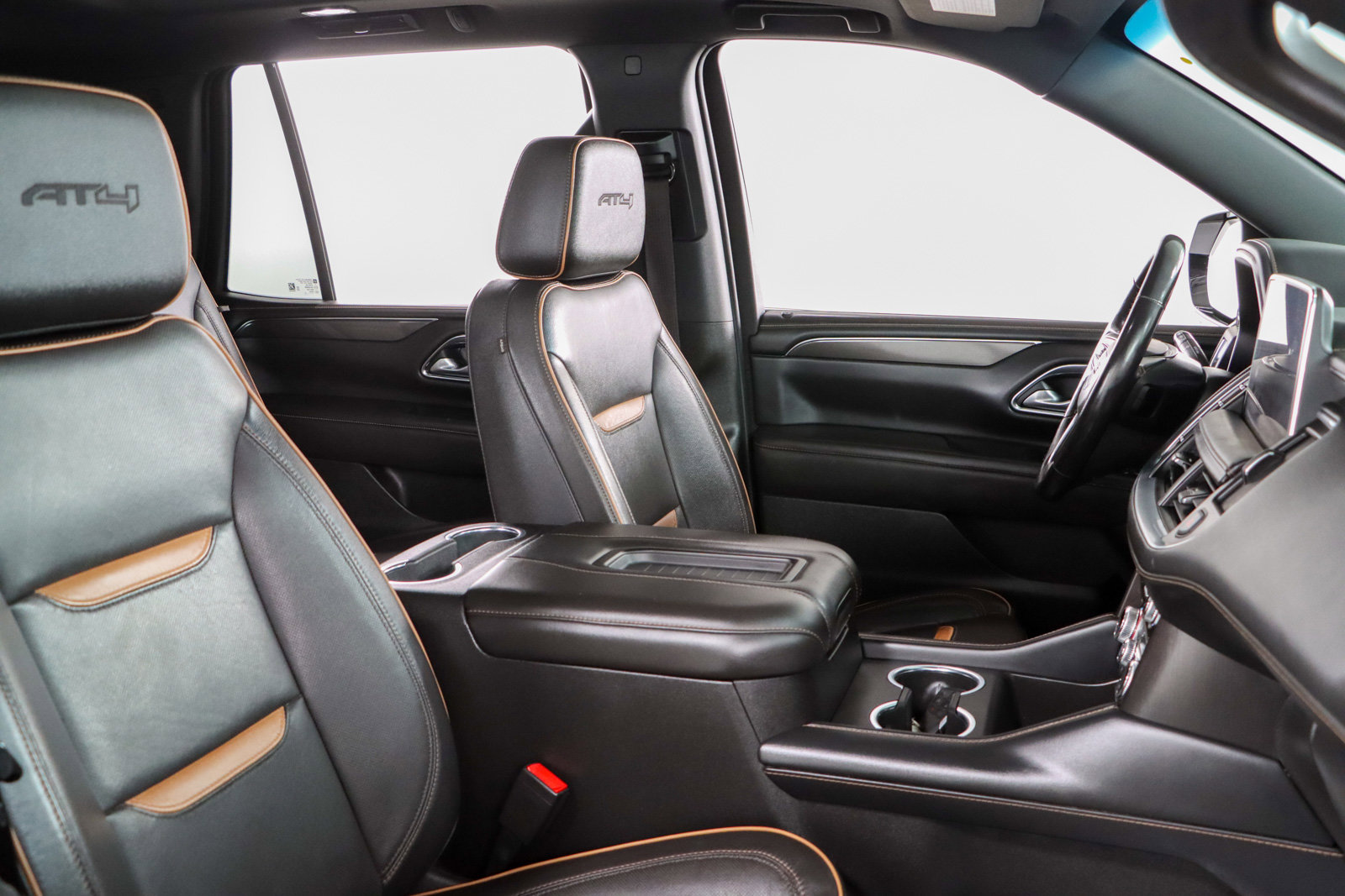 Used 2022 GMC Yukon AT4 AWD/4WD image 31