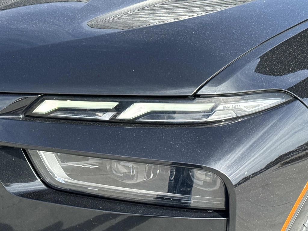 Used 2023 BMW X7 xDrive40i w/ Parking Assistance Package image 7