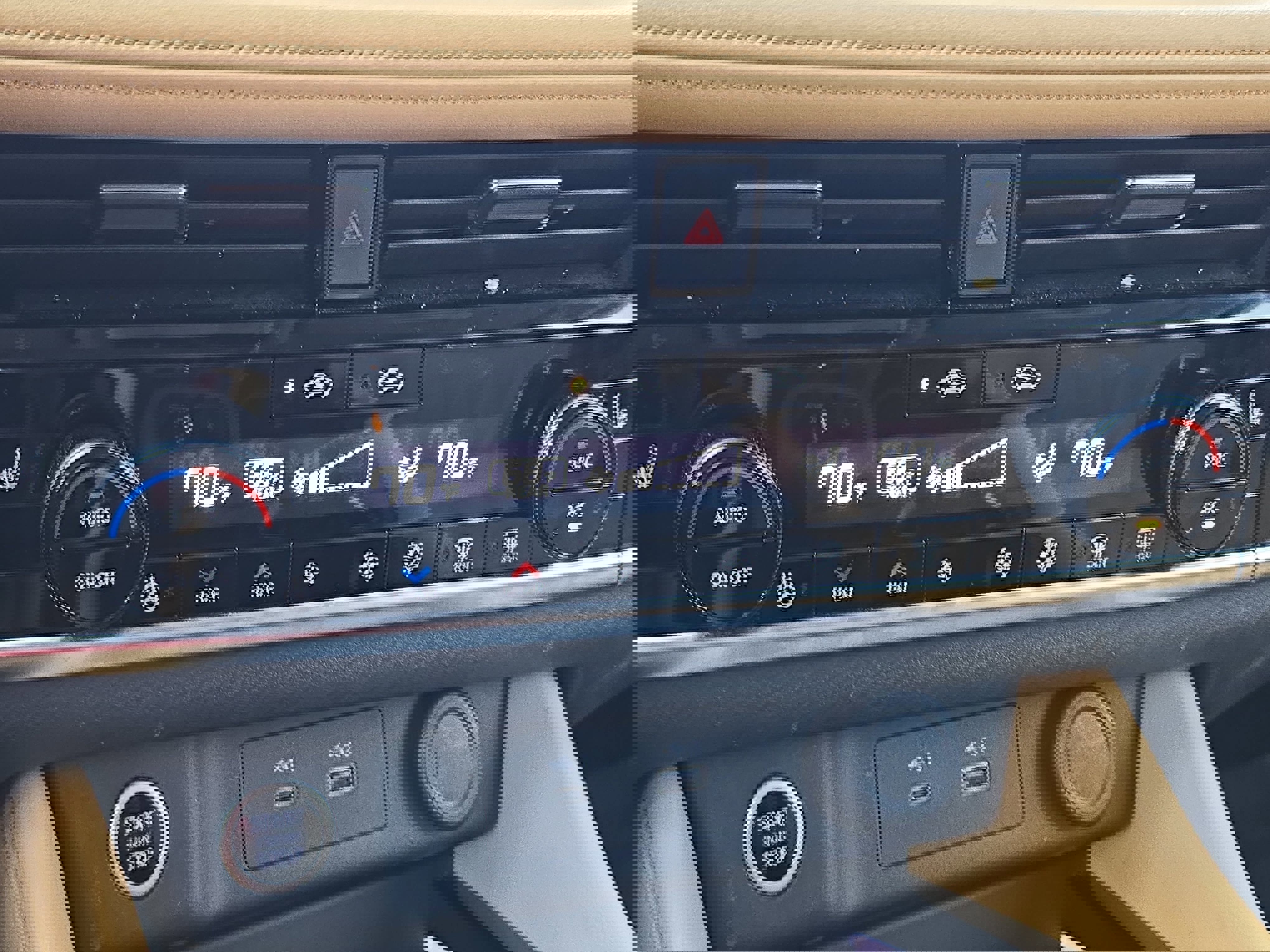 Certified 2022 Nissan Rogue Platinum w/ Head-Up Display Package FWD image 24