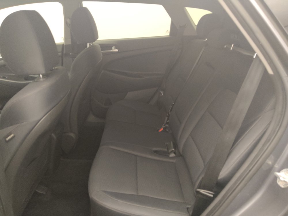 Used 2021 Hyundai Tucson Value FWD image 18