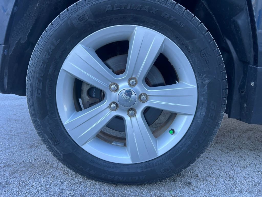 Used 2014 Jeep Patriot Limited w/ Sun/Sound Group image 28