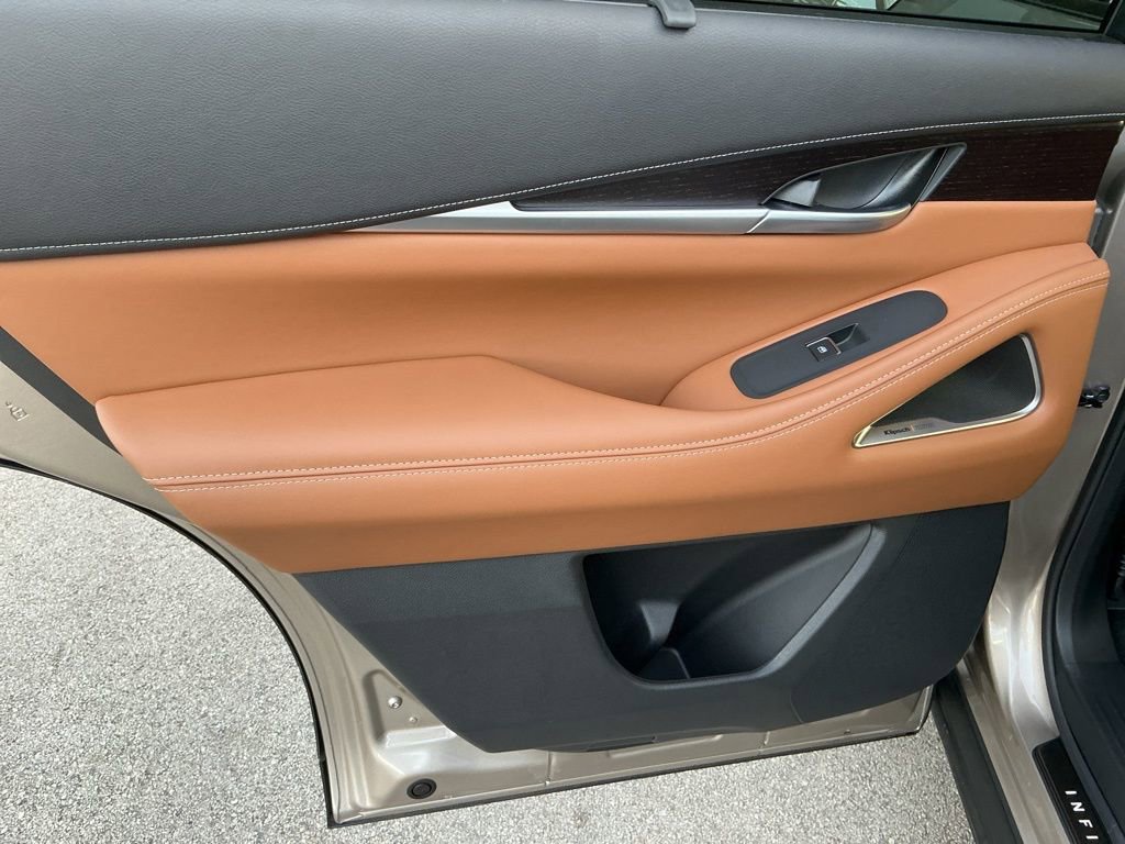 New 2026 INFINITI QX60 Autograph w/ Dark Cargo Package image 26