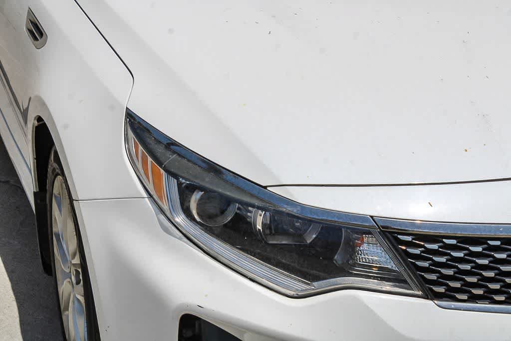 Used 2018 Kia Optima S w/ Panoramic Sunroof Package FWD image 4