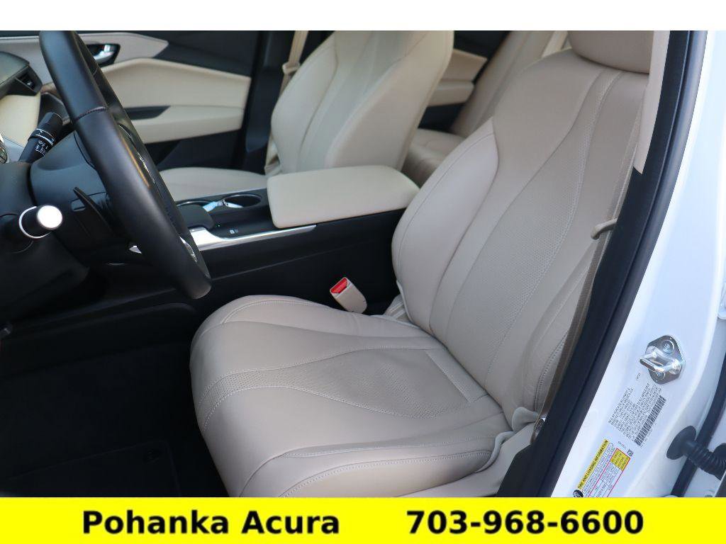 Certified 2025 Acura TLX w/ Technology Package image 27