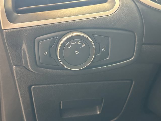 Used 2017 Ford Edge SEL w/ Equipment Group 201A FWD image 21