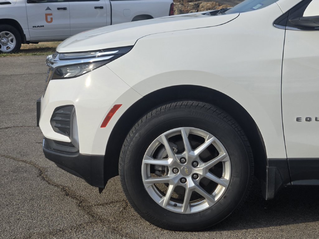 Used 2023 Chevrolet Equinox LT w/ LPO, Floor Liner Package AWD/4WD image 8