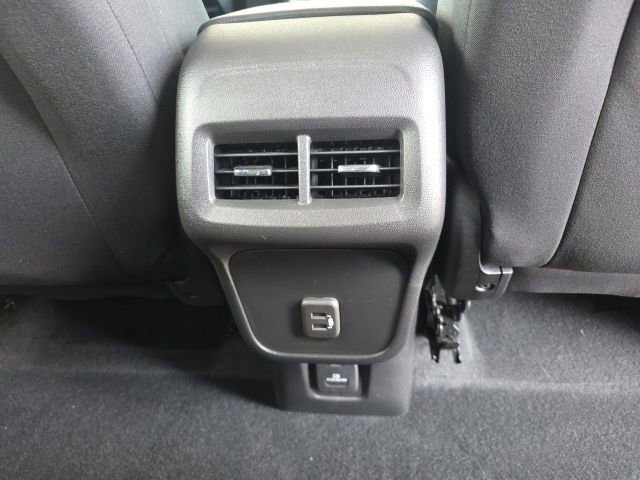 Used 2023 Chevrolet Equinox LT image 14