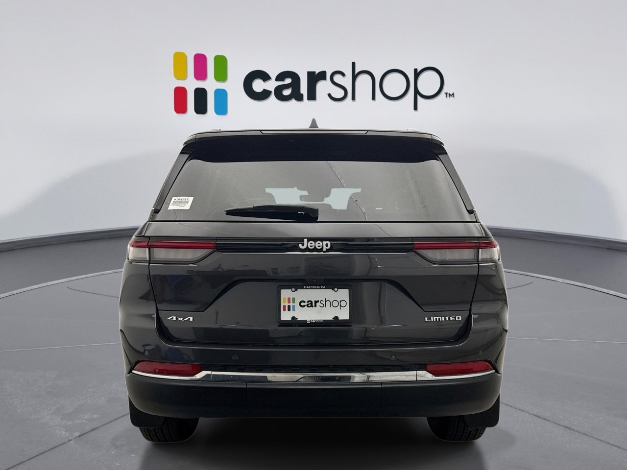 Used 2025 Jeep Grand Cherokee Limited AWD/4WD image 4