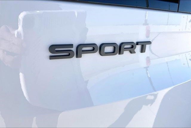 New 2026 Land Rover Range Rover Sport Dynamic SE image 9