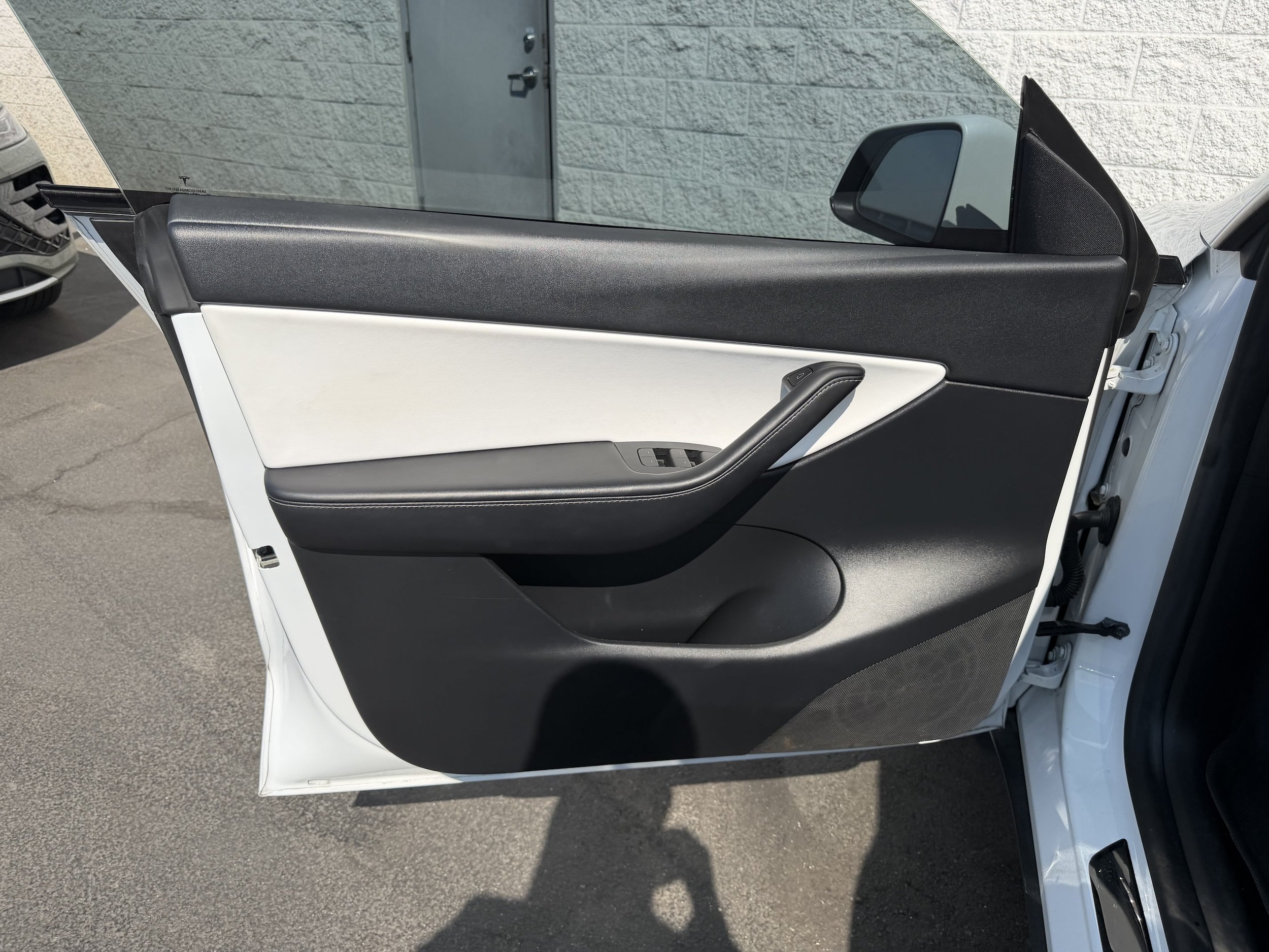 Used 2021 Tesla Model Y Long Range AWD/4WD image 8