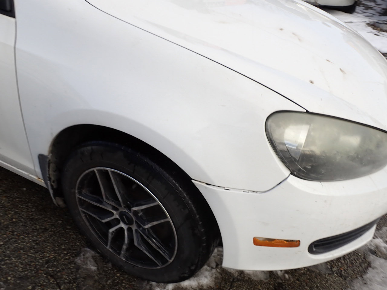 Used 2012 Volkswagen Golf 2.5L Conv & Sunroof 4 Door PZE image 10