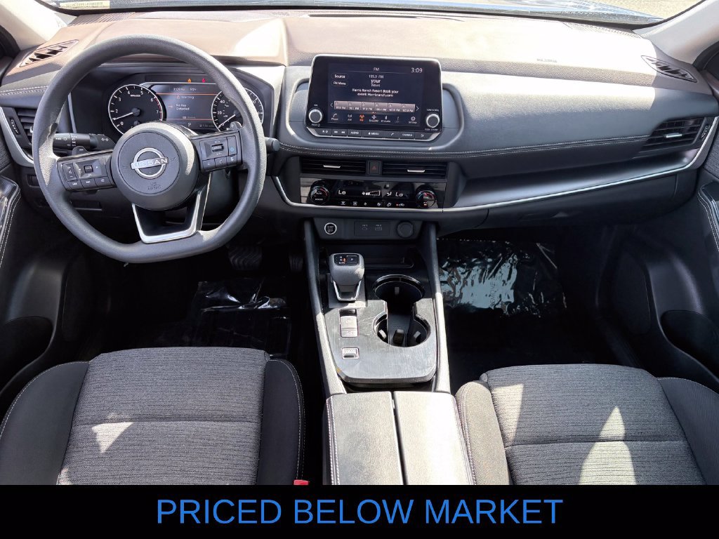 Used 2023 Nissan Rogue SV FWD image 8