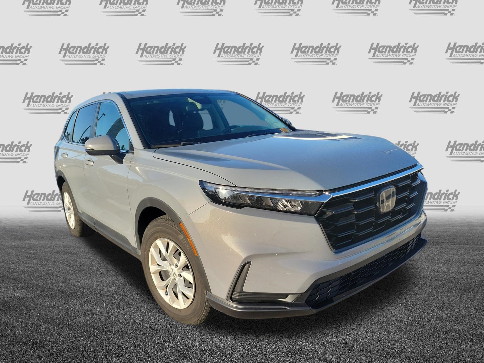 Used 2025 Honda CR-V LX image 2