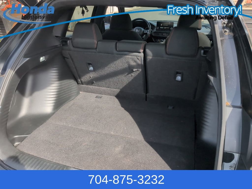 Used 2023 Honda HR-V Sport image 11