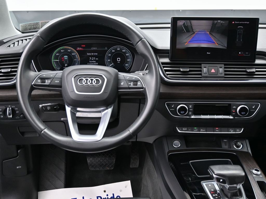 Used 2023 Audi Q5 e Premium w/ Convenience Package image 27