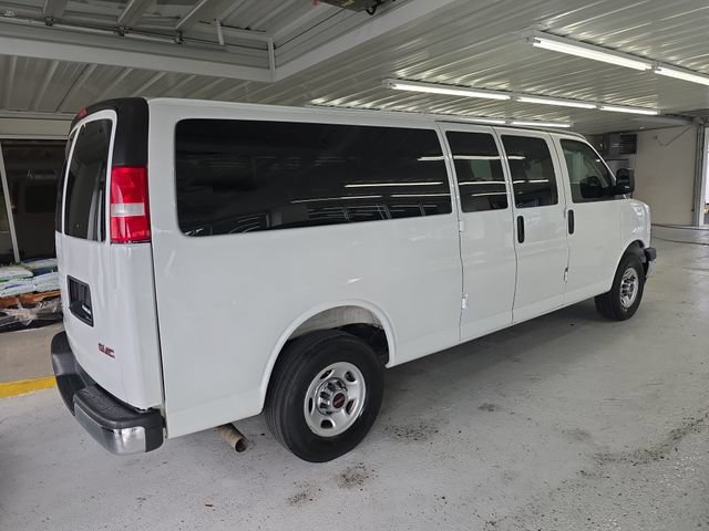 Certified 2025 GMC Savana 3500 LT w/ LT Preferred Equipment Group RWD image 6